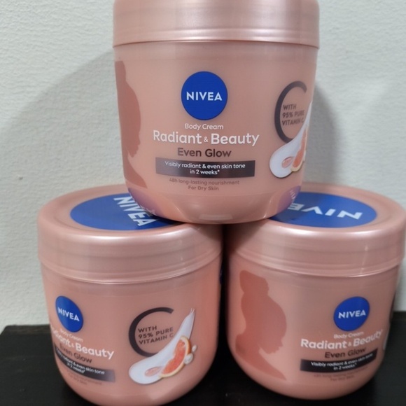Nivea Radiant & Beauty even glow Body Cream vitamin C, dry skin 400ml x3 - Picture 2 of 6